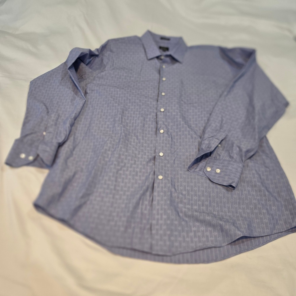 Neiman Marcus Button Down Shirt Mens Blue Micro Diamond Stripe Excellent